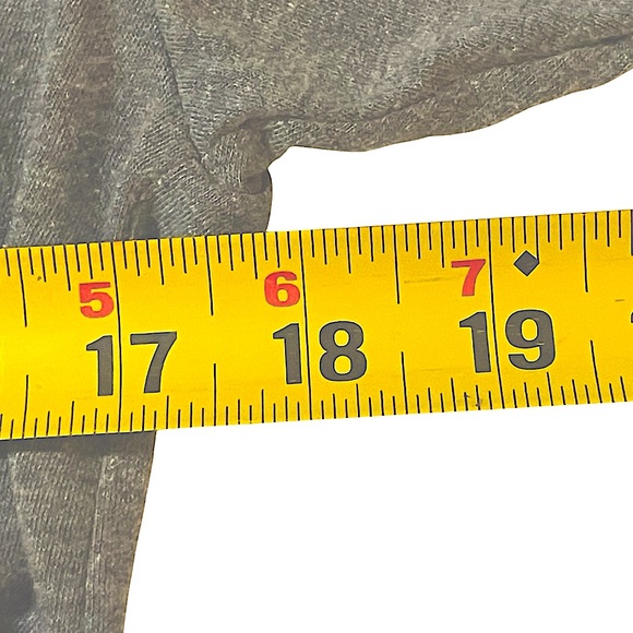 Hooligans Men’s/ Unisex Graphic Short Sleeve T-Shirt Size M - Picture 6 of 6